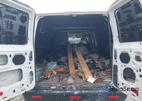 2014 Ford E-250 Commercial z USA, uszkodzony, nr VIN 1FTNS2EW4EDA01130